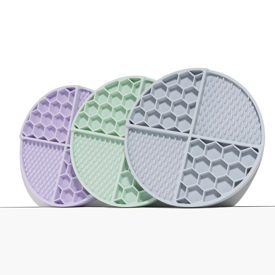 2 Pcs Dark Green Honeycomb Pet Slow Feeder Bowl - Anti-Choke Silicone Lick Mat with Suction for Dogs